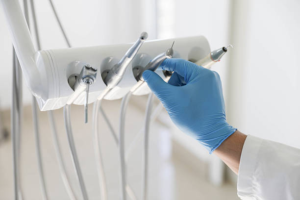 Professional Wisdom Tooth Removal technician working in Marina del Rey, CA
